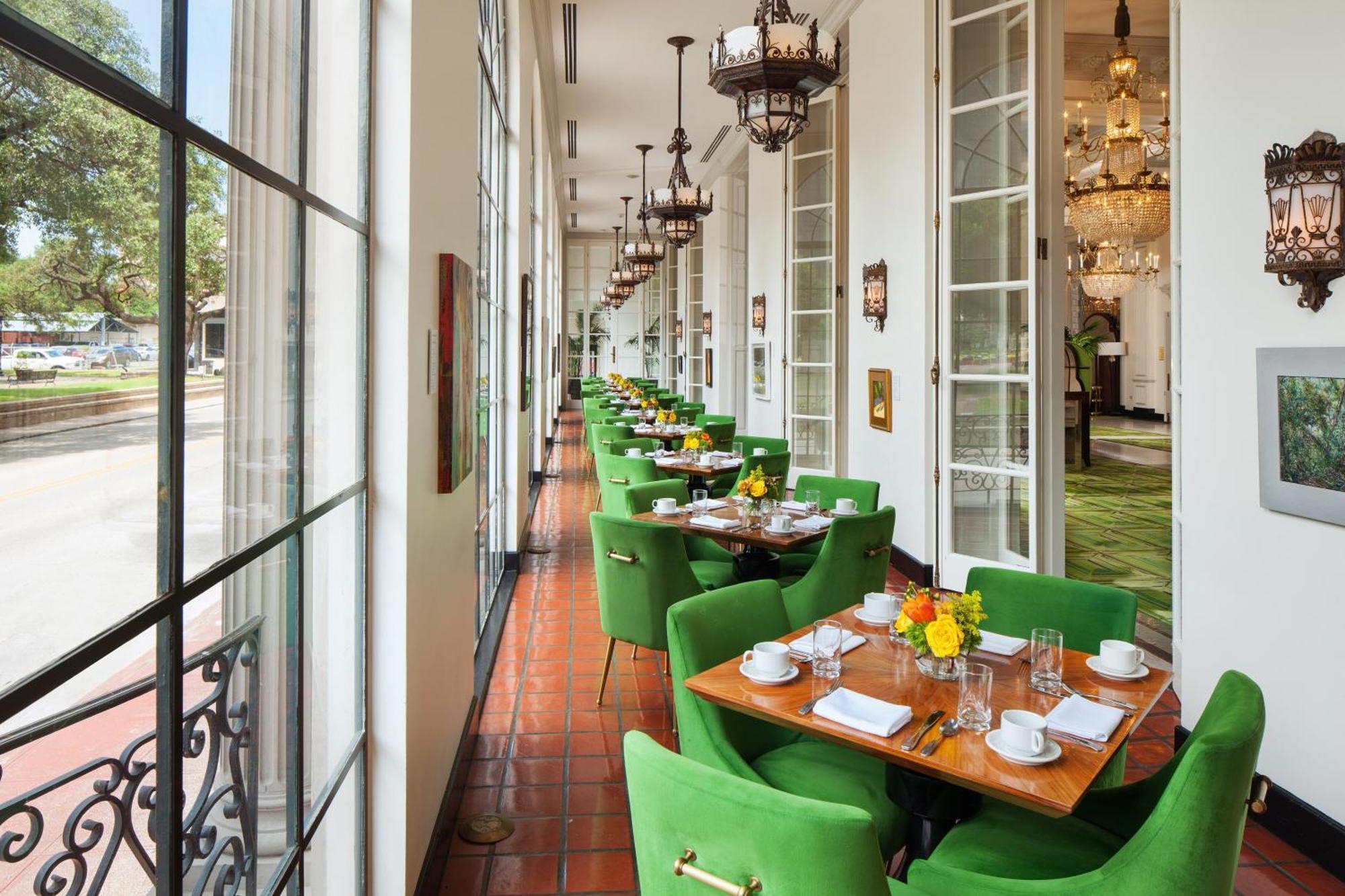 The St. Anthony, A Luxury Collection Hotel, San Antonio Exterior photo