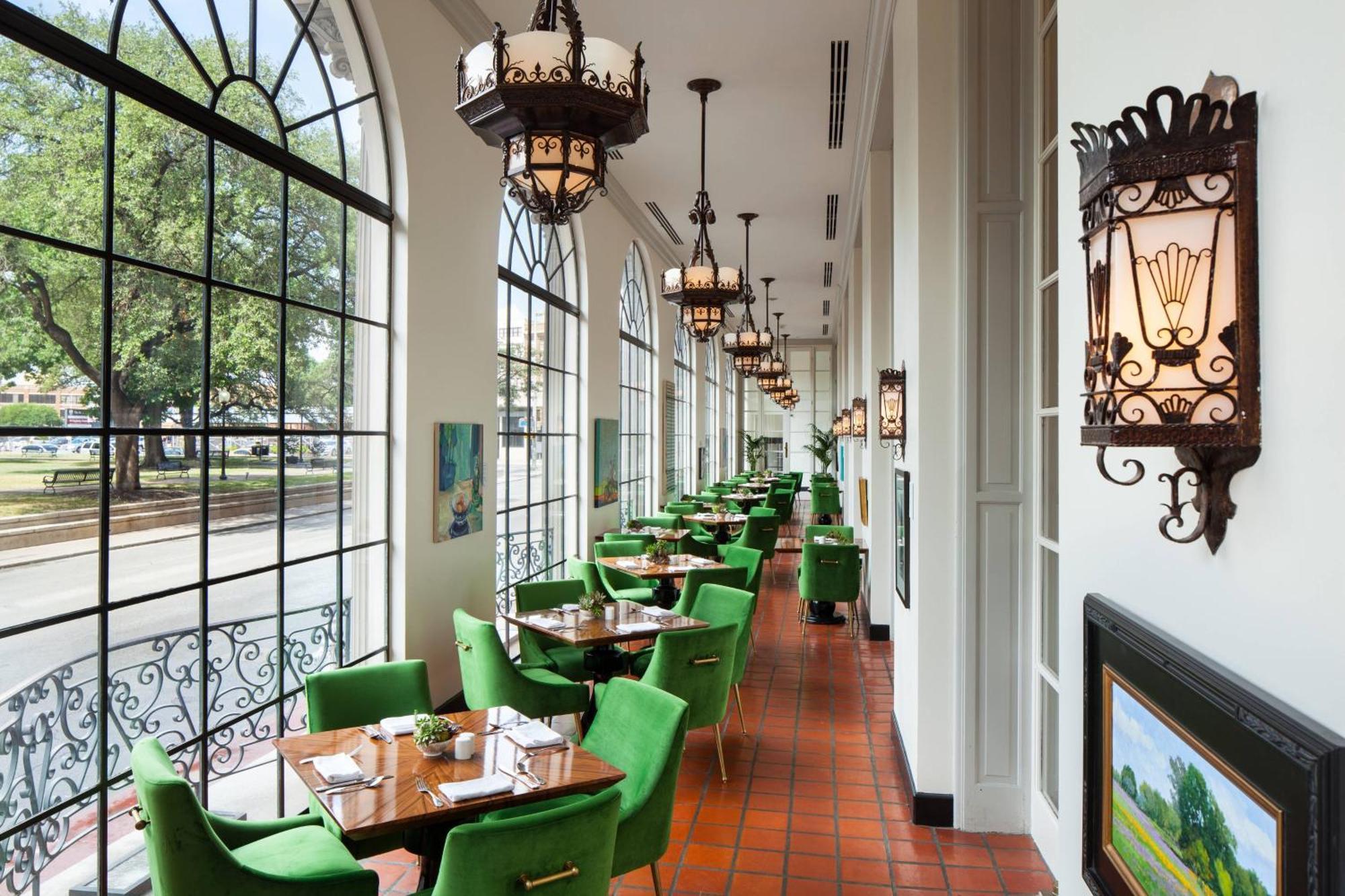 The St. Anthony, A Luxury Collection Hotel, San Antonio Exterior photo