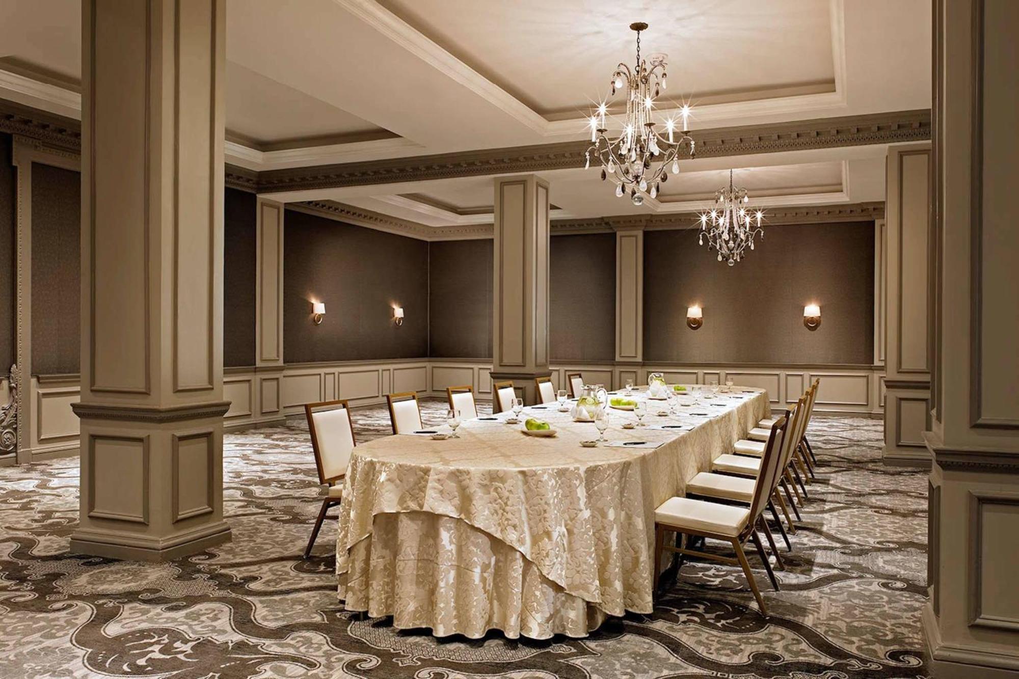 The St. Anthony, A Luxury Collection Hotel, San Antonio Exterior photo