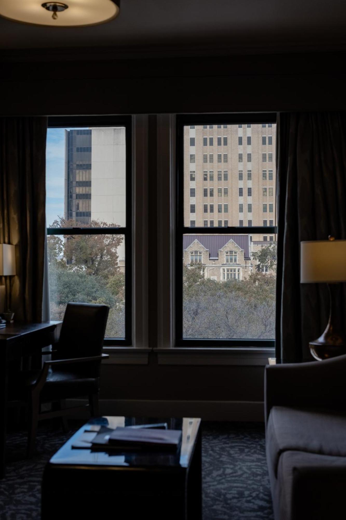 The St. Anthony, A Luxury Collection Hotel, San Antonio Exterior photo